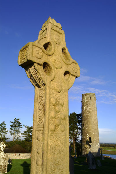 Celtic cross clonmacnoise