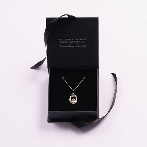 10K Gold & Diamond Oval Claddagh Pendant