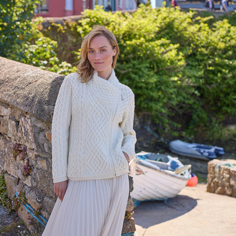 Women's Signature Aran Wool Zipper Cardigan