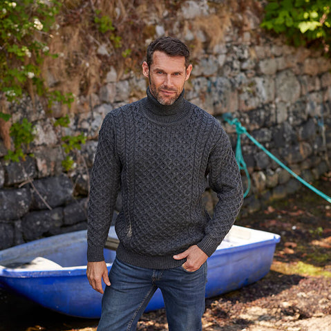 Men's Signature Fisherman Turtleneck Wool Sweater