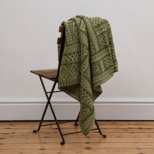 Celtic Two Tone Aran Plated Throw Green